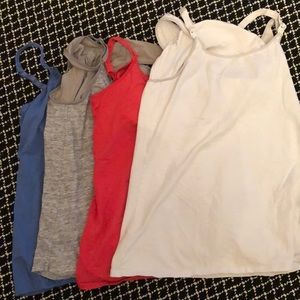 Set of 4 nursing tanks